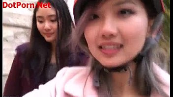 Play Lucky man with two beauty girl