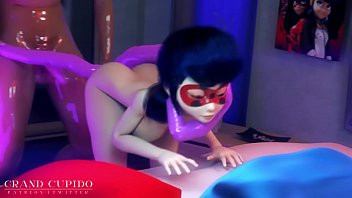 Play Adult grown up Lady Bug Playing with big dildos with boyfriend