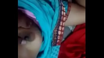Play Desi village aunty before fucking