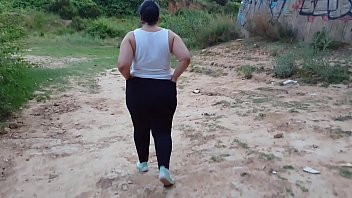Play Follando a mi mujer en el campo. Escapada con la moto en fase de confinamiento. Un homenaje a Ouset. Video completo en Xvideos RED o en onlyfans.com/ninfaygolfo
