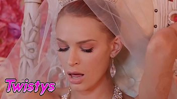 Play Emma Hix - TOTM June 2019 - Twistys